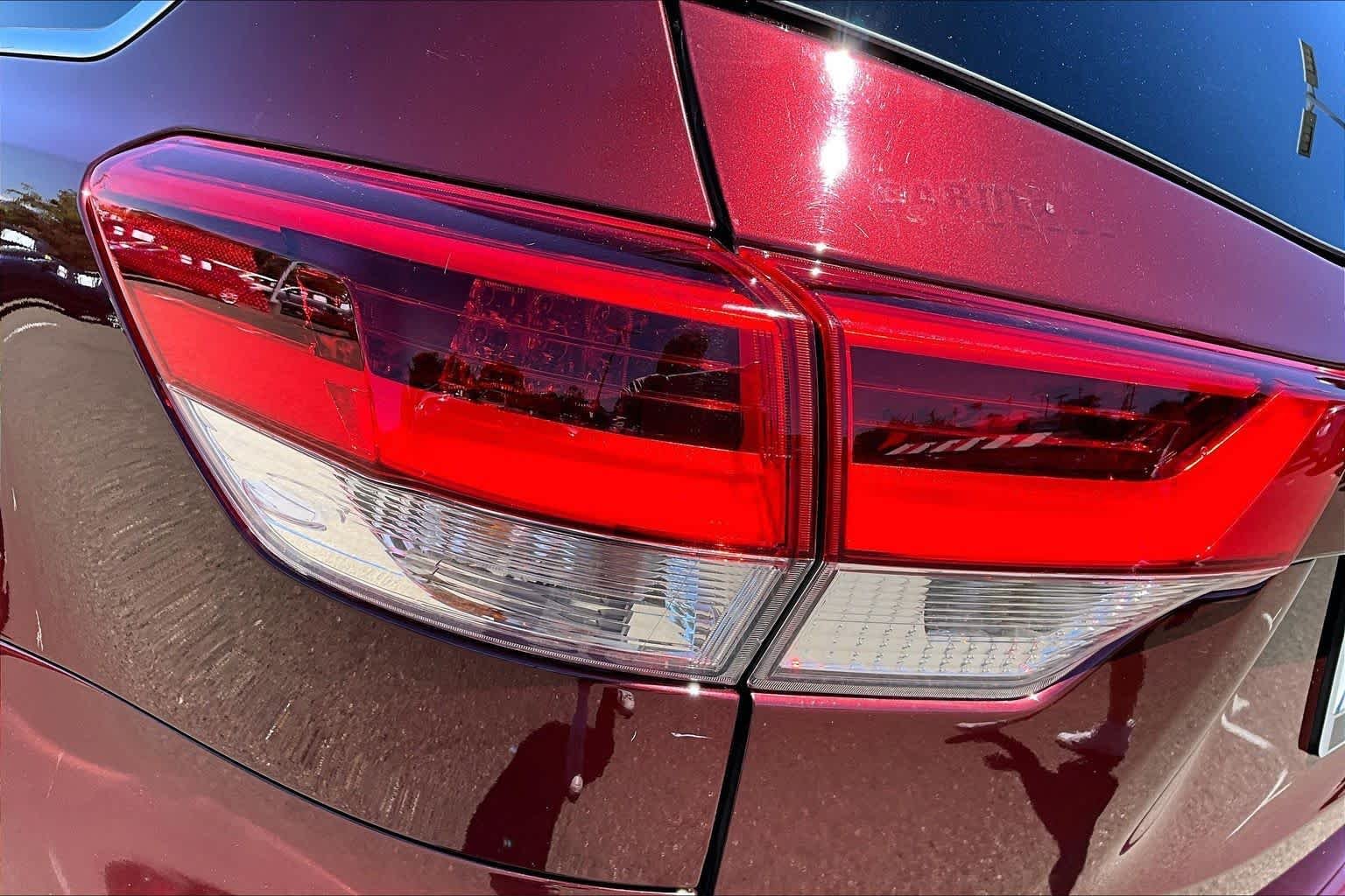 Used 2017 Ooh La La Rouge Mica Toyota Hybrid Limited Platinum image 28
