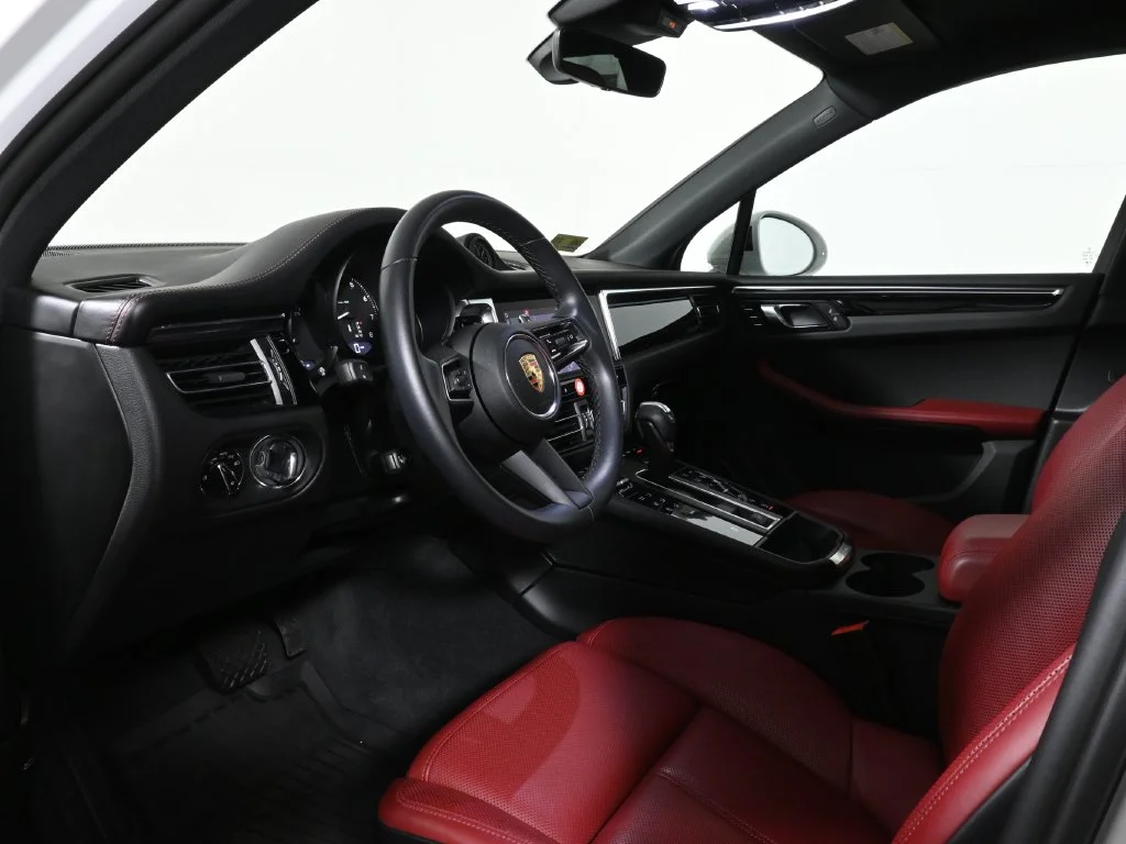 Certified Used 2024 White Porsche  image 4