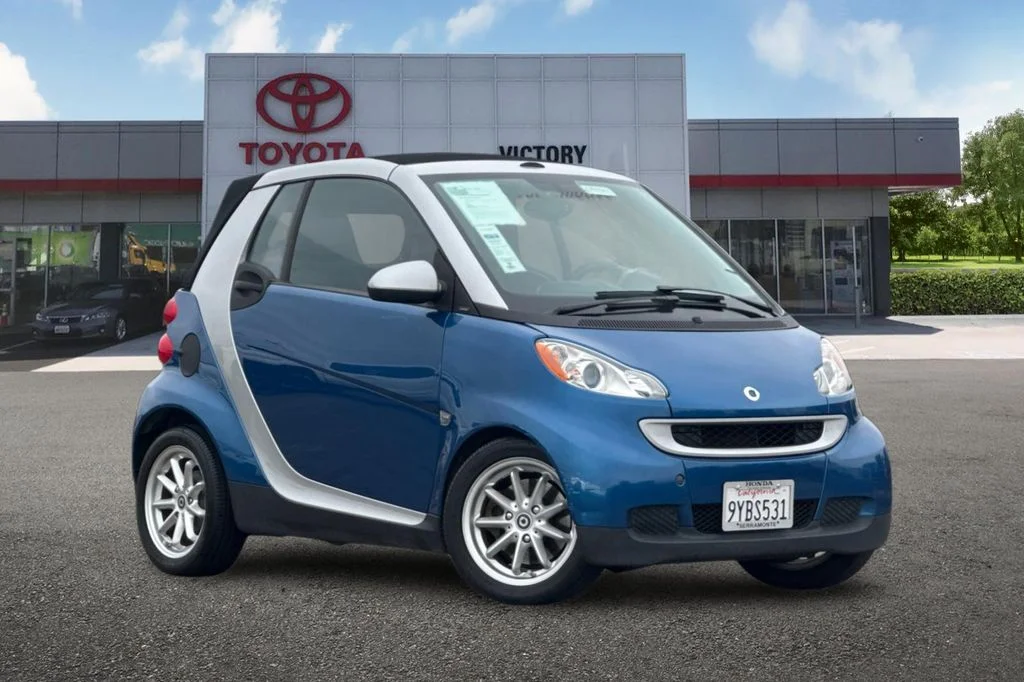 Used 2009 Blue smart Passion image 2