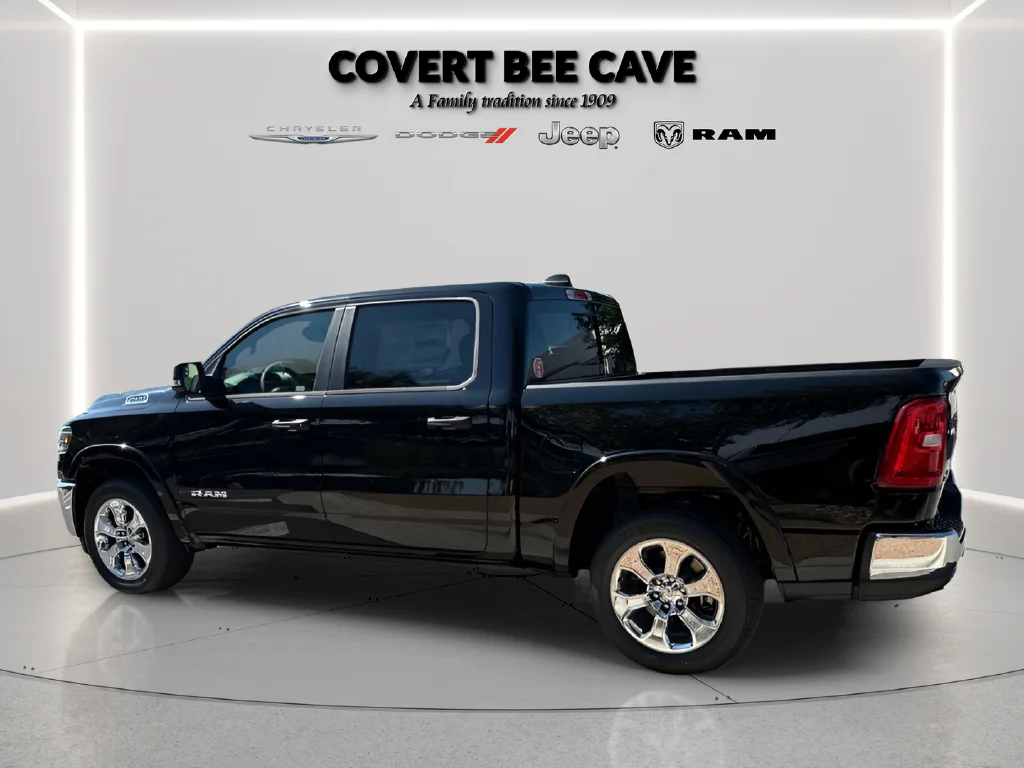 New 2026 Diamond Black Crystal Pearl-Coat Exterior Paint RAM Big Horn/Lone Star image 10