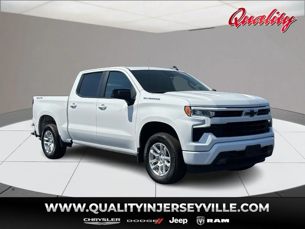 PRE-OWNED 2026 CHEVROLET SILVERADO 1500 RST