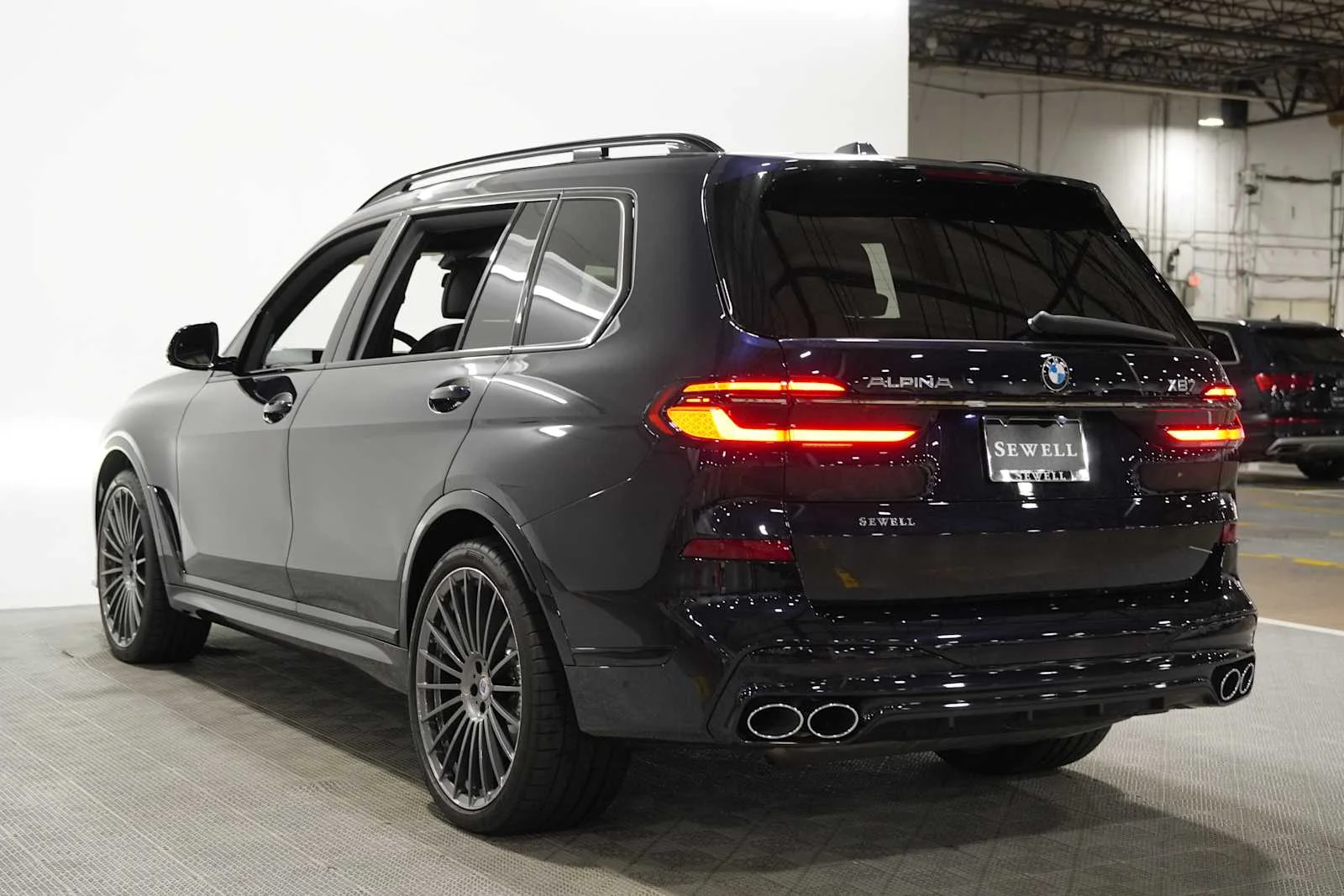 New 2026 Carbon Black Metallic BMW ALPINA XB7 image 2