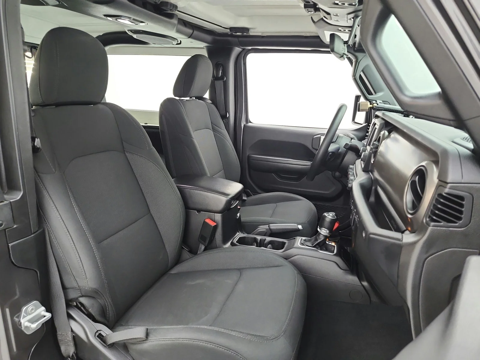 Used 2018 Granite Crystal Metallic Clearcoat Jeep Sport image 18