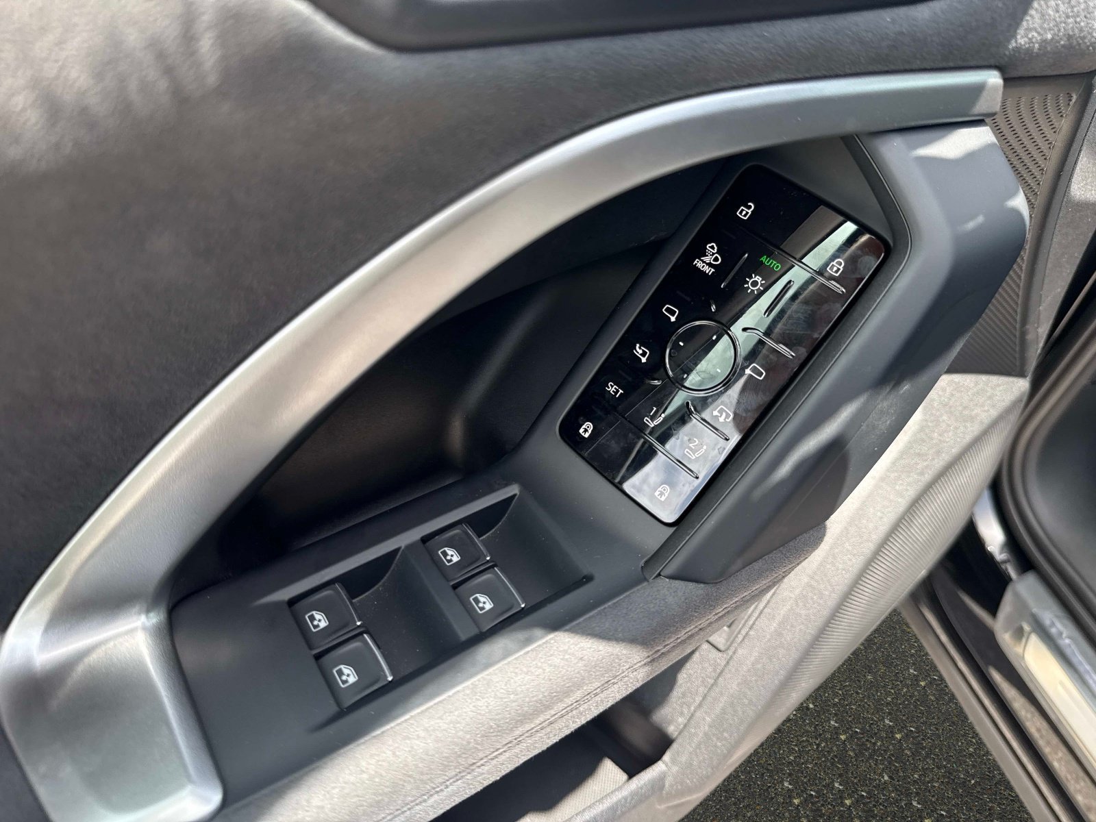 2026 Audi SQ5 Premium Plus - Photo 17