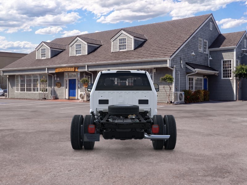 New 2026 Oxford White Ford F-550® XL image 5
