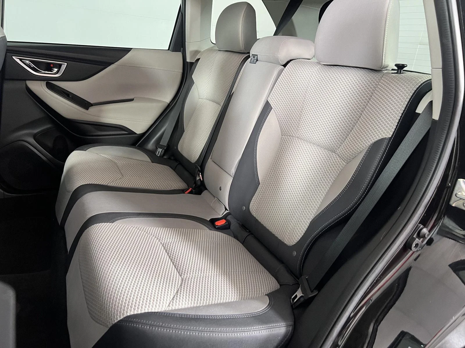 Used 2021 Crystal Black Silica Subaru Premium image 7