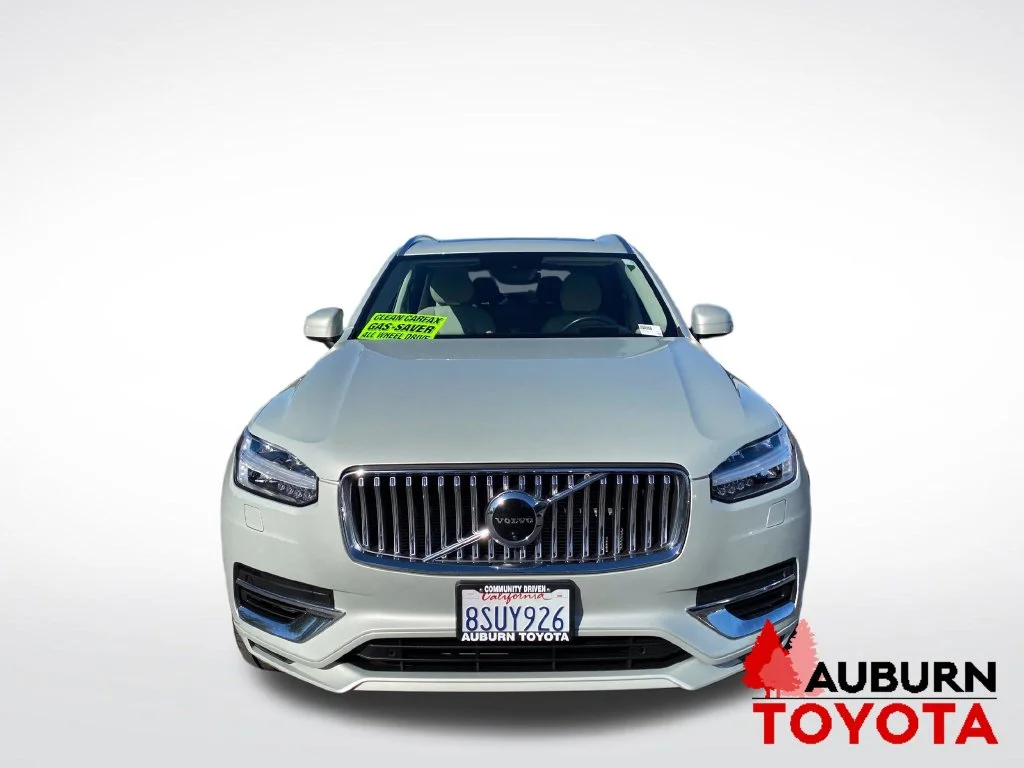 Used 2020 Birch Light Metallic Volvo T8 Inscription image 2