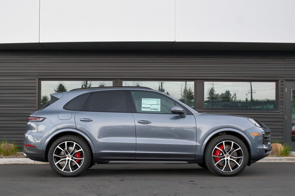 2026 Porsche Cayenne S - Photo 28