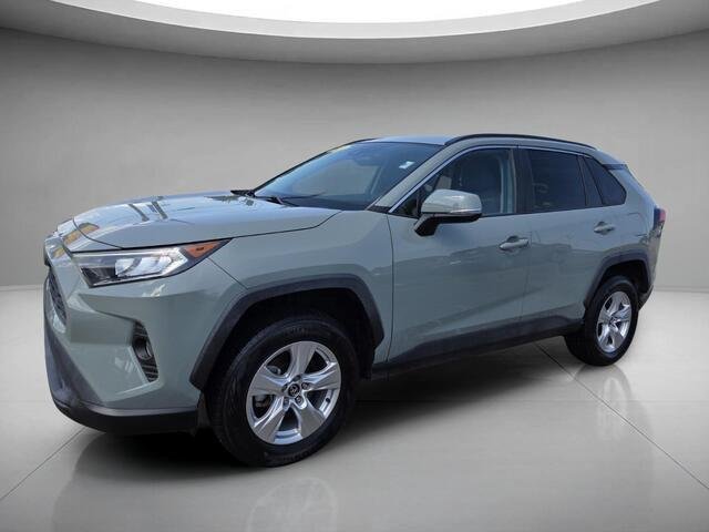 Used 2020 Lunar Rock Toyota XLE image 1