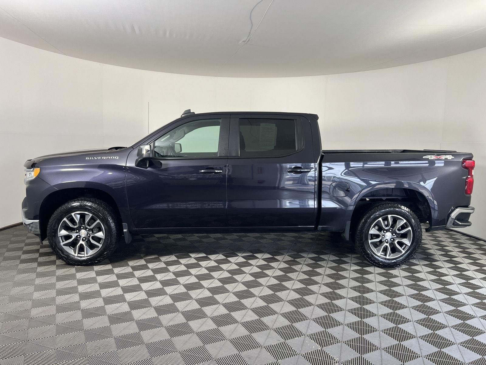 Used 2023 Ash Chevrolet LT image 9