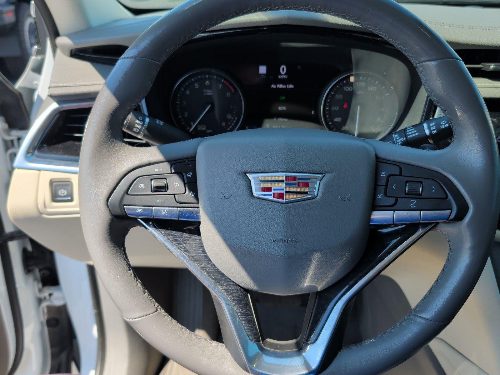 Used 2023 Crystal White Tricoat Cadillac FWD Premium Luxury image 18