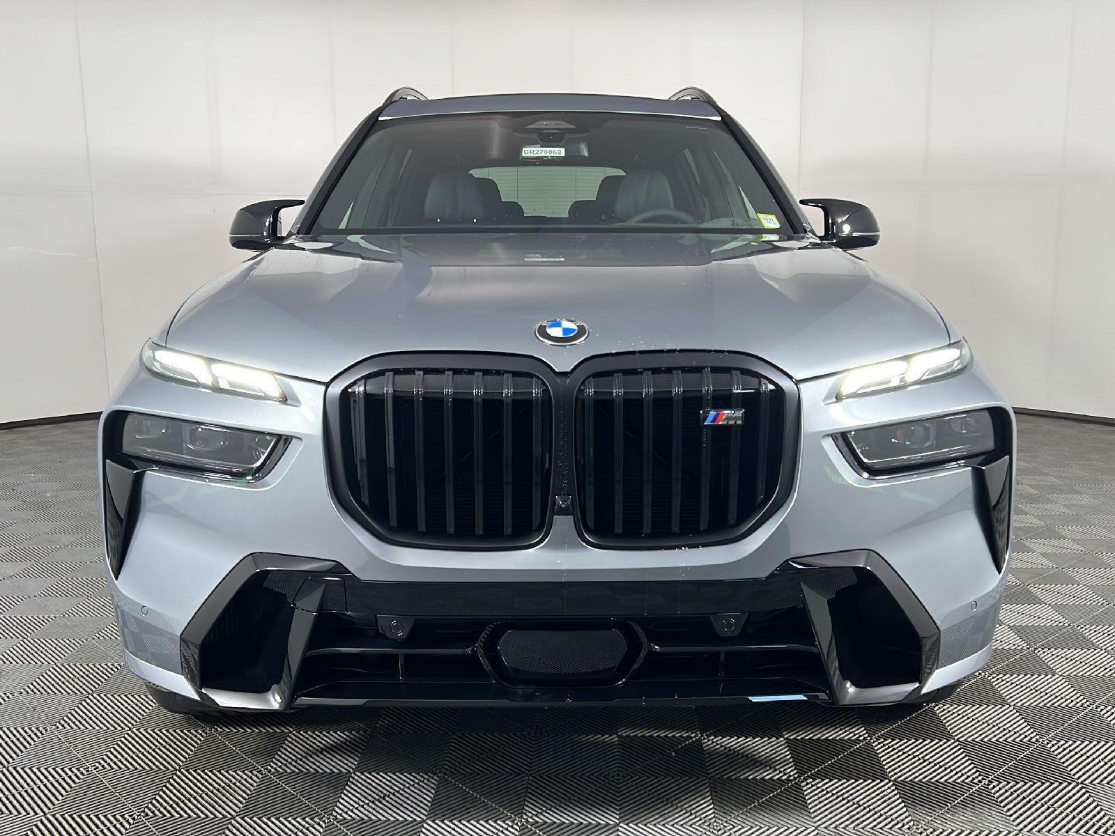 New 2027 Skyscraper Grey Metallic BMW M60i image 18