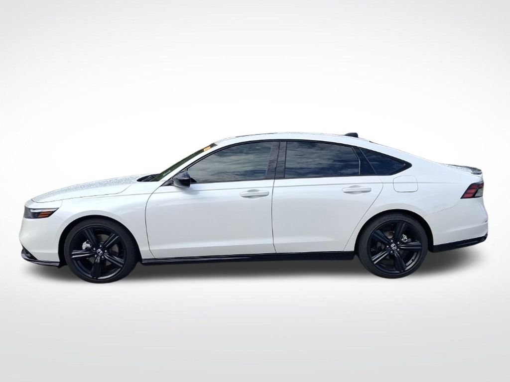 Used 2025  Honda Sport-L image 10
