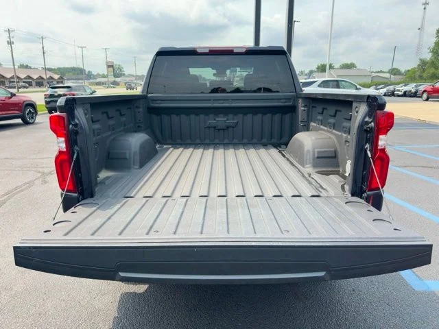 Used 2023 Gray Chevrolet RST image 17