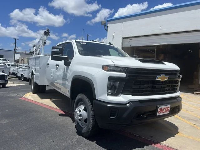 New 2025 Summit White Chevrolet Work Truck image 9