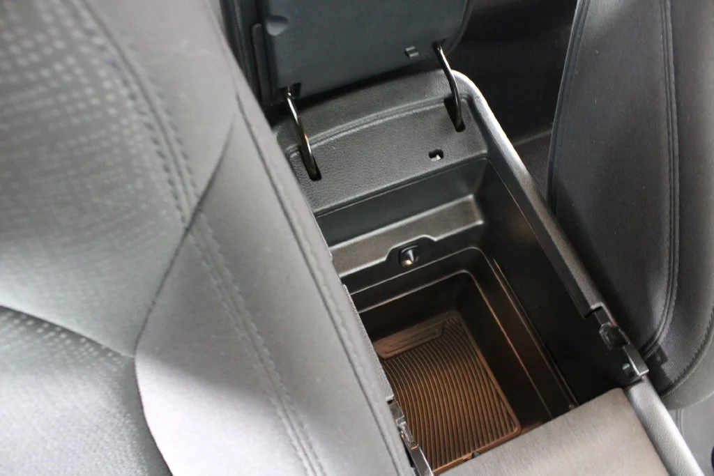 Used 2016 Gray Chrysler Limited image 19