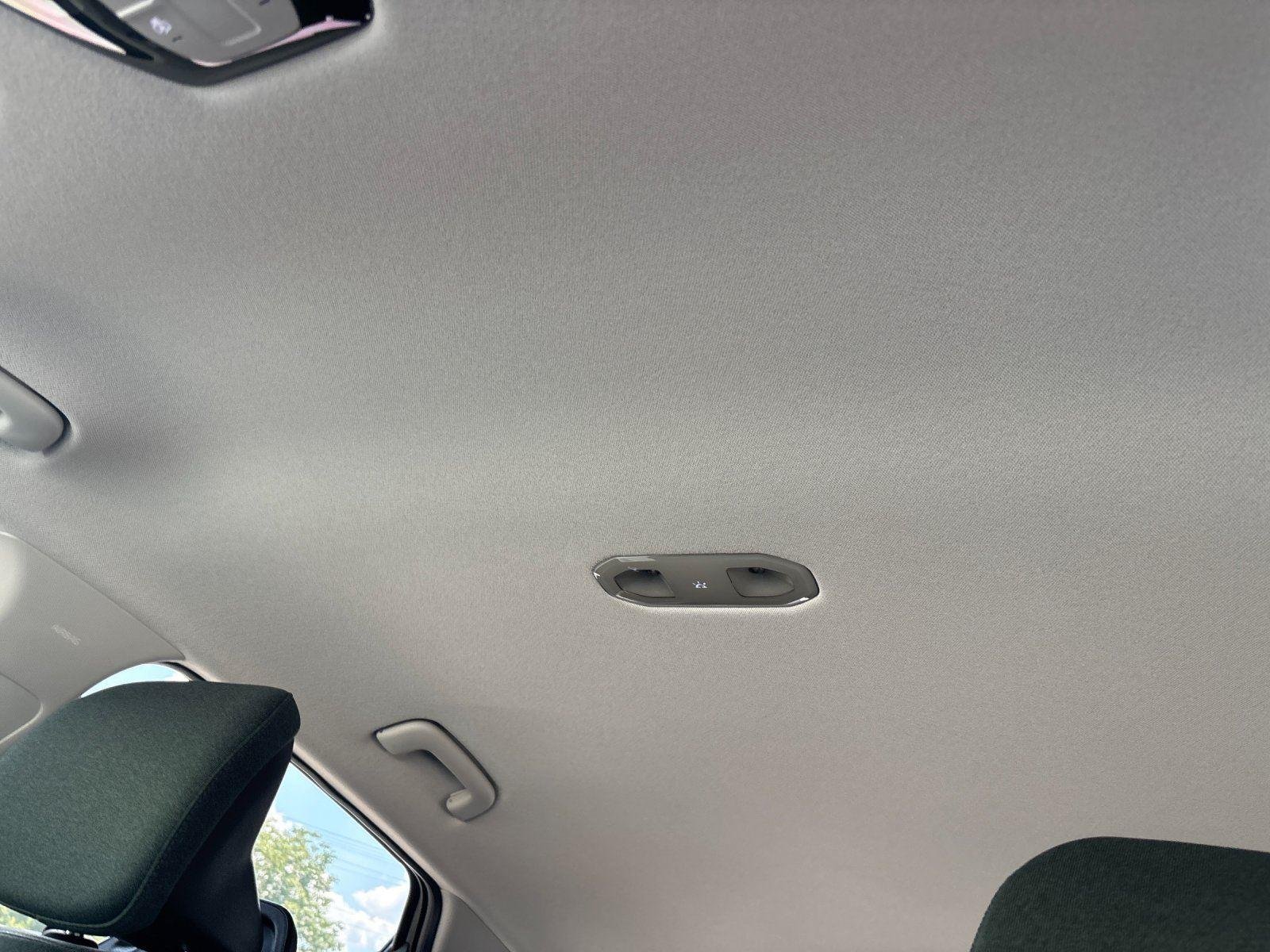 Used 2025 Interstellar Gray Kia EX image 31