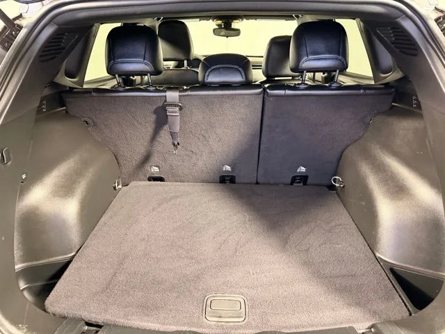 Certified Used 2023 Gray Jeep Latitude image 11