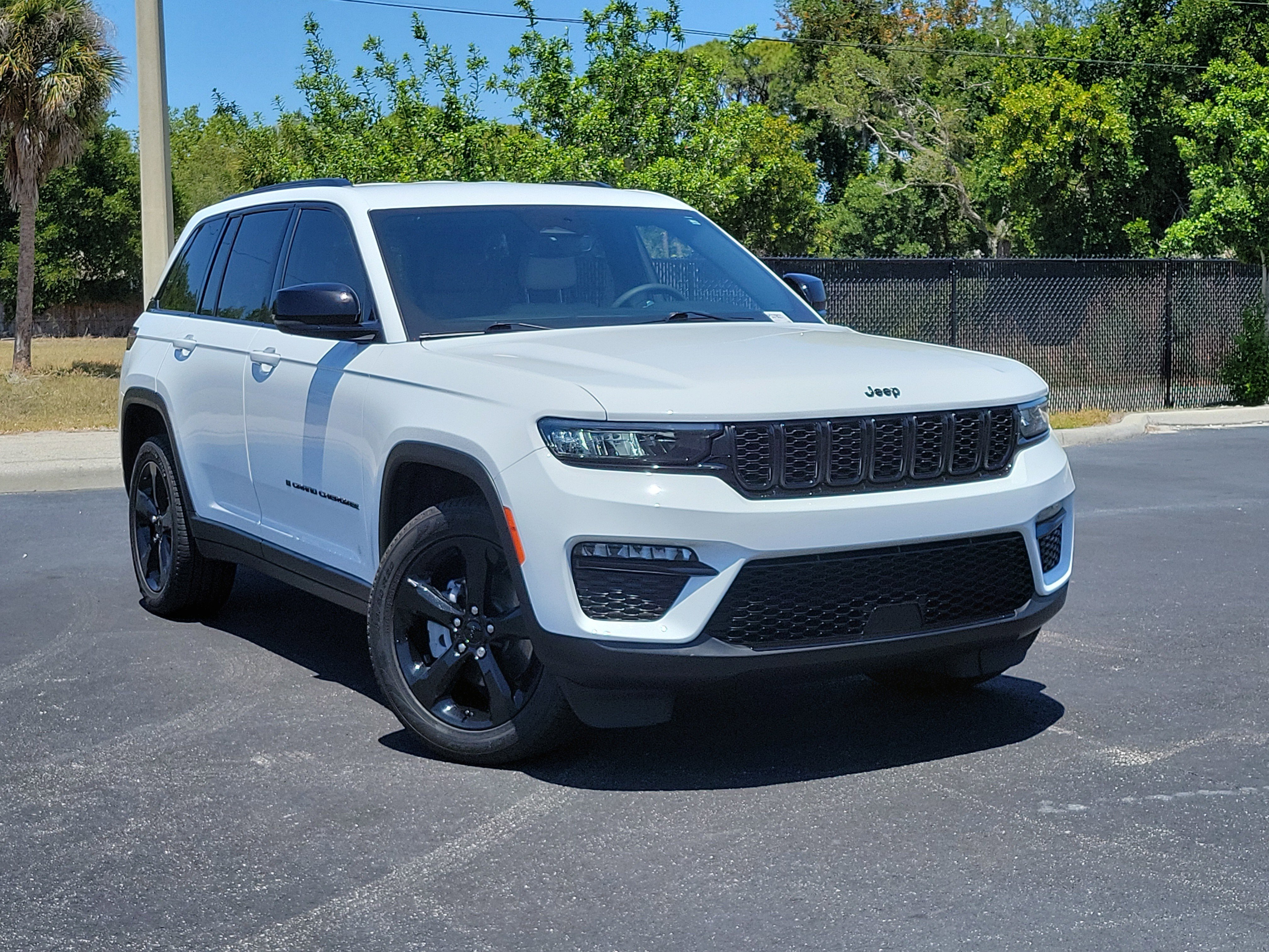 2023 Jeep Grand Cherokee Limited 4x4's photo