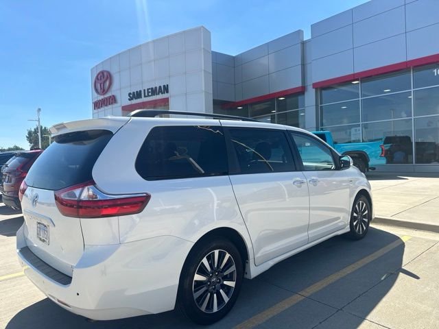 Used 2018 White Toyota Limited Premium image 3