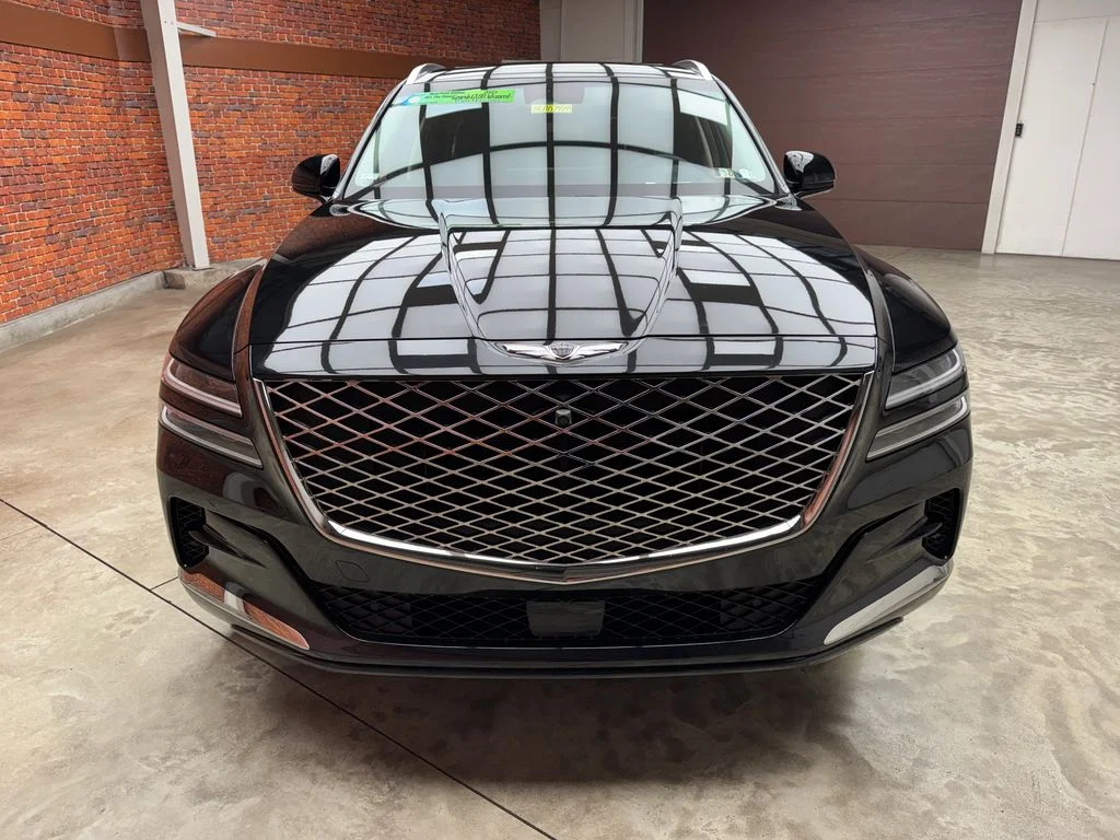 Used 2023 Black Genesis 3.5T Advanced + image 8