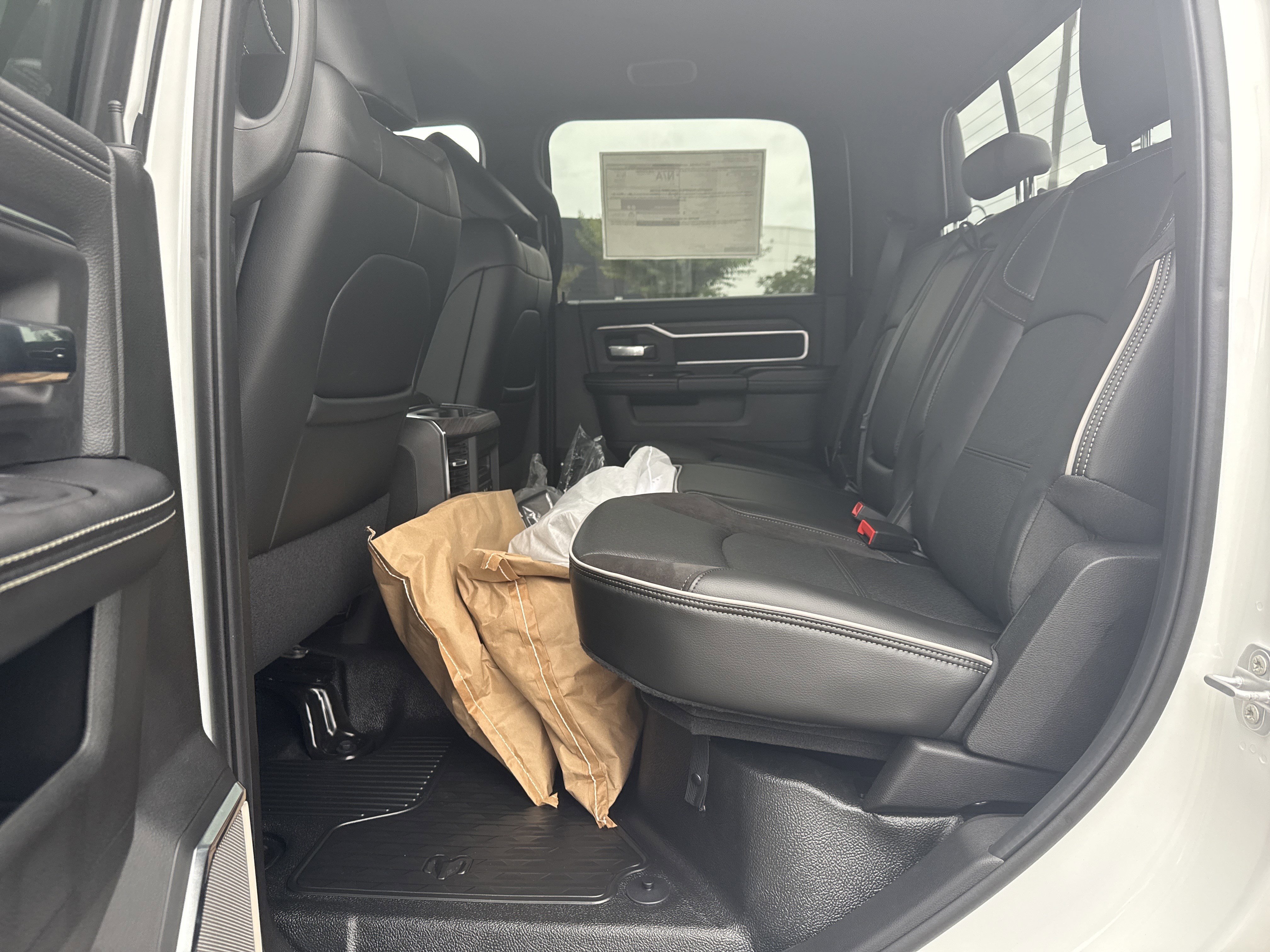 New 2026 Bright White Clearcoat RAM Tradesman image 21