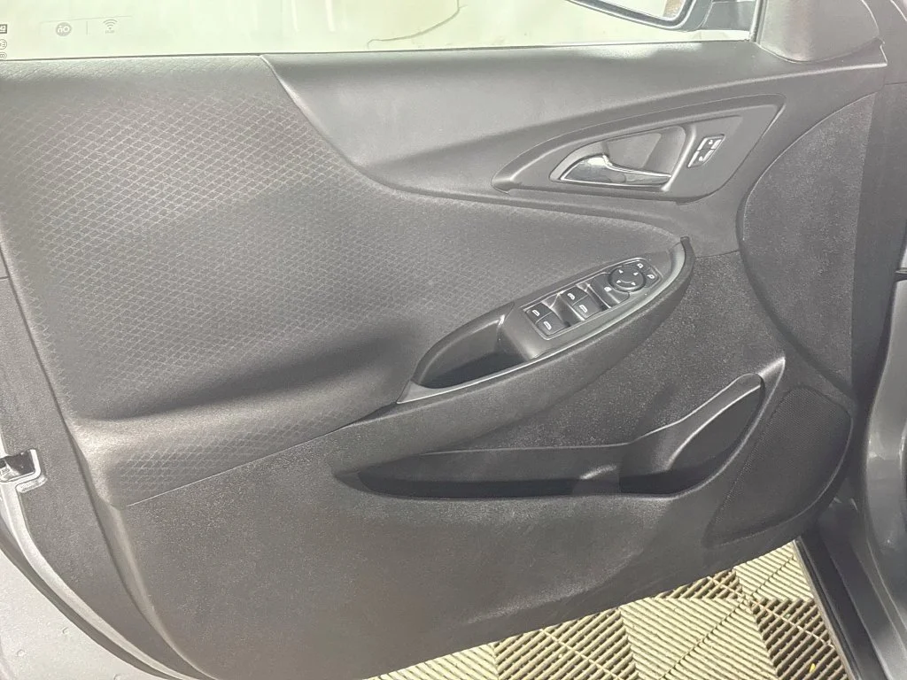 Used 2024 Gray Chevrolet LT image 10