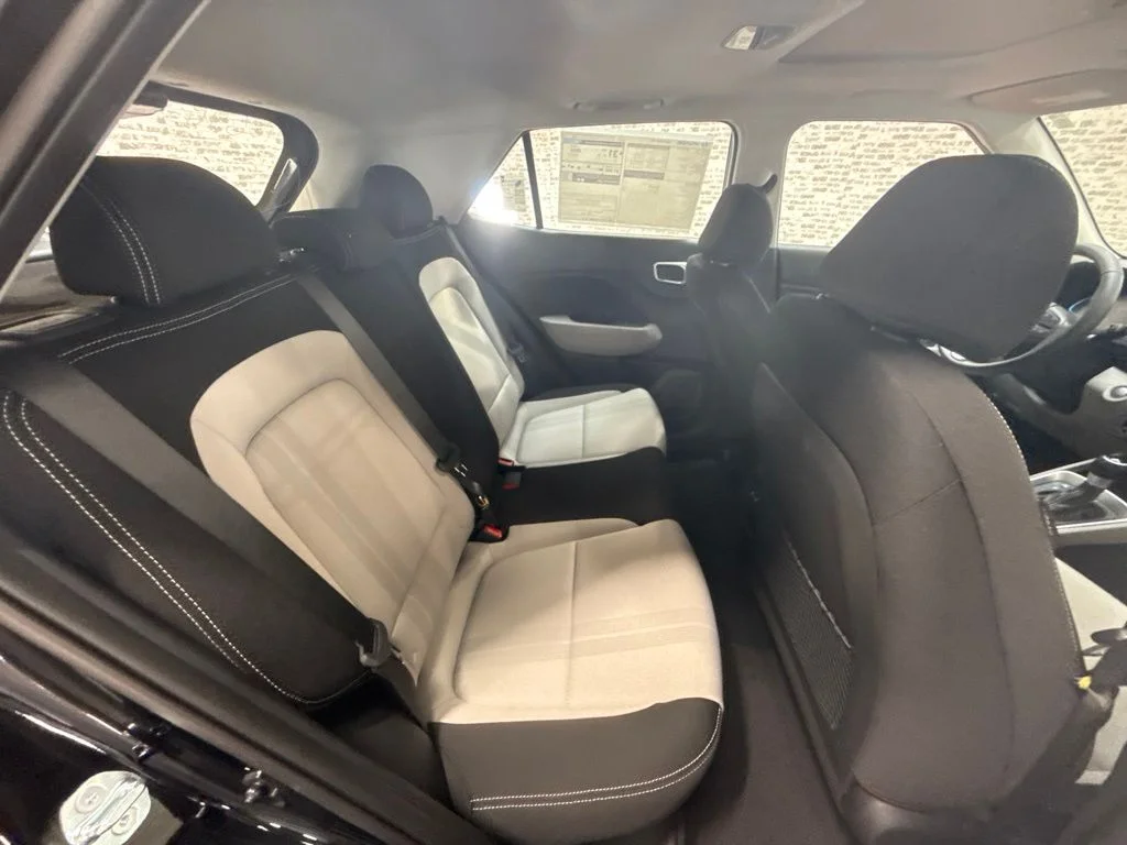 New 2026 Onyx Black Hyundai SEL image 13