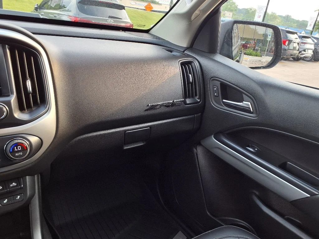 2022 Chevrolet Colorado ZR2 - Photo 18