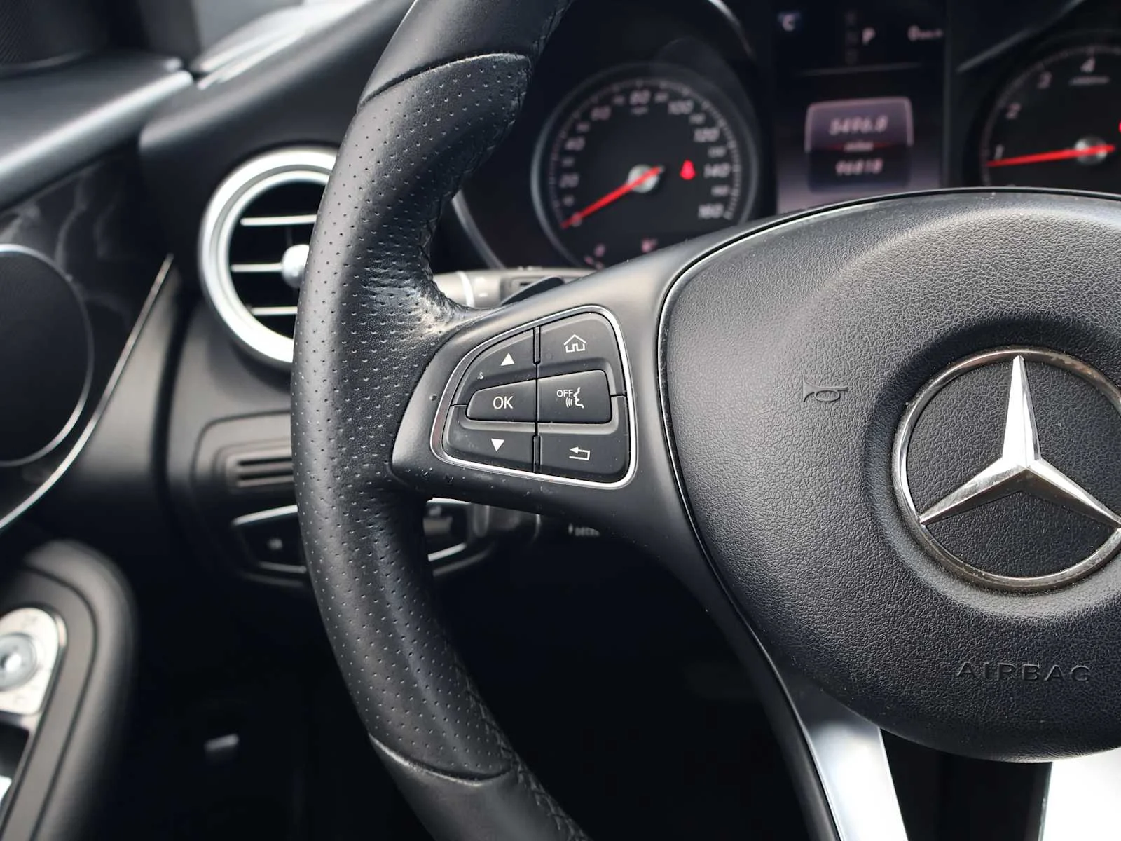 Used 2018 Black Mercedes-Benz GLC 300 image 24
