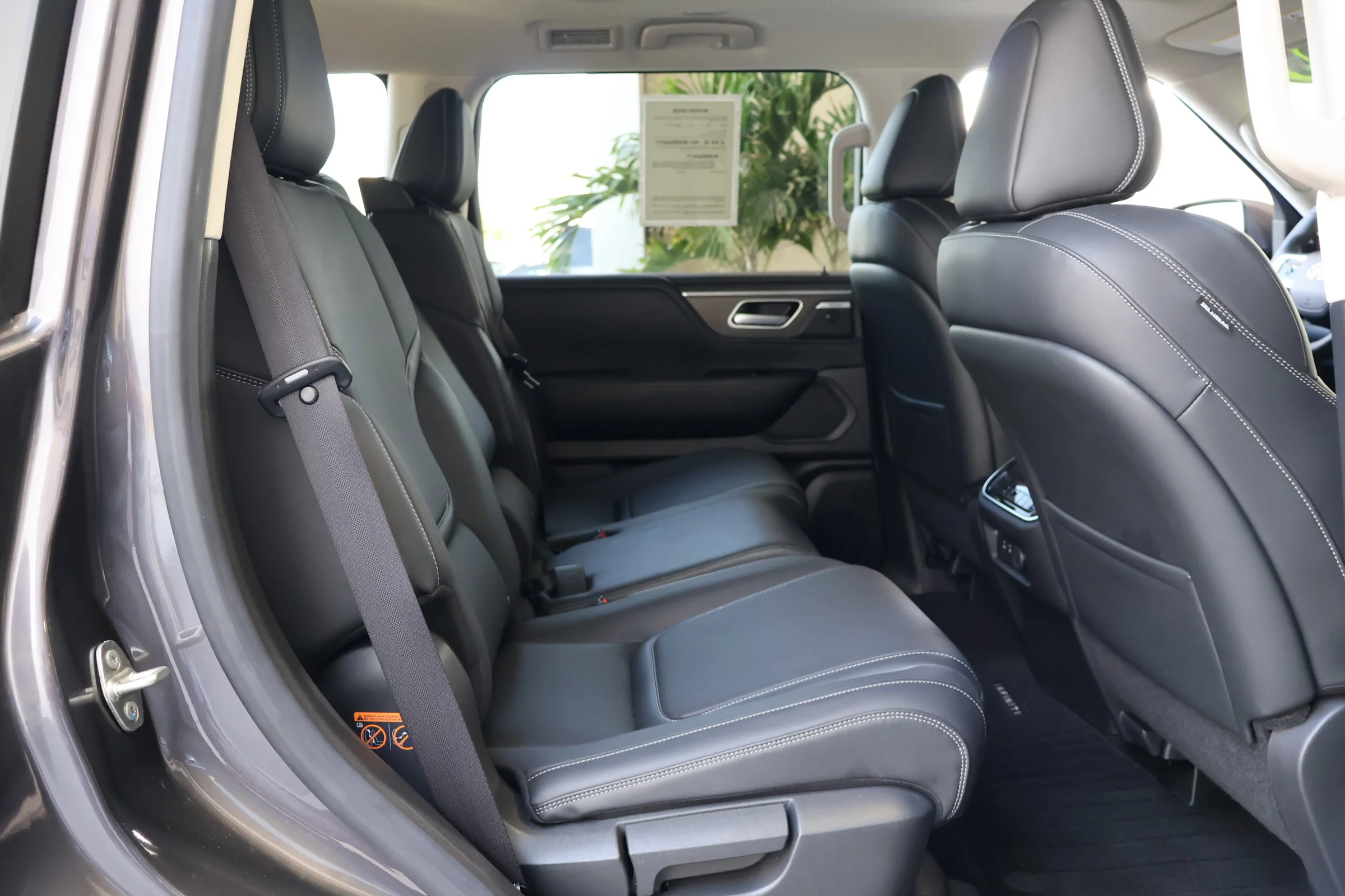 Certified Used 2025 Anthracite Gray INFINITI PURE image 23