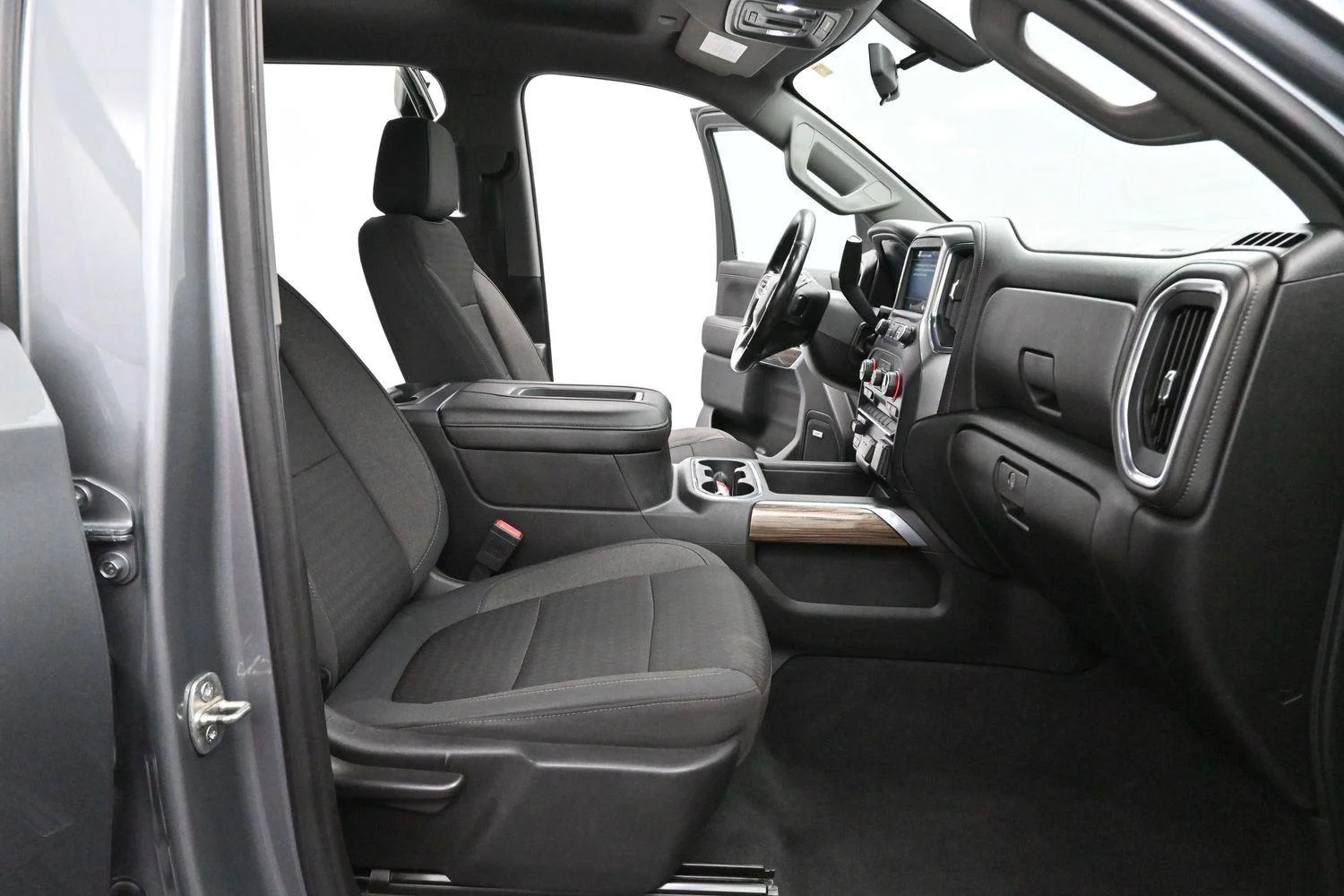 Used 2020 SATIN STEEL METALLIC Chevrolet RST image 30