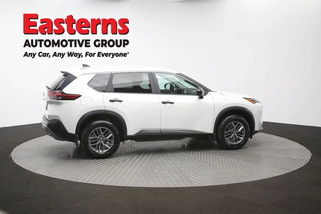 Used 2023 White Nissan S image 45
