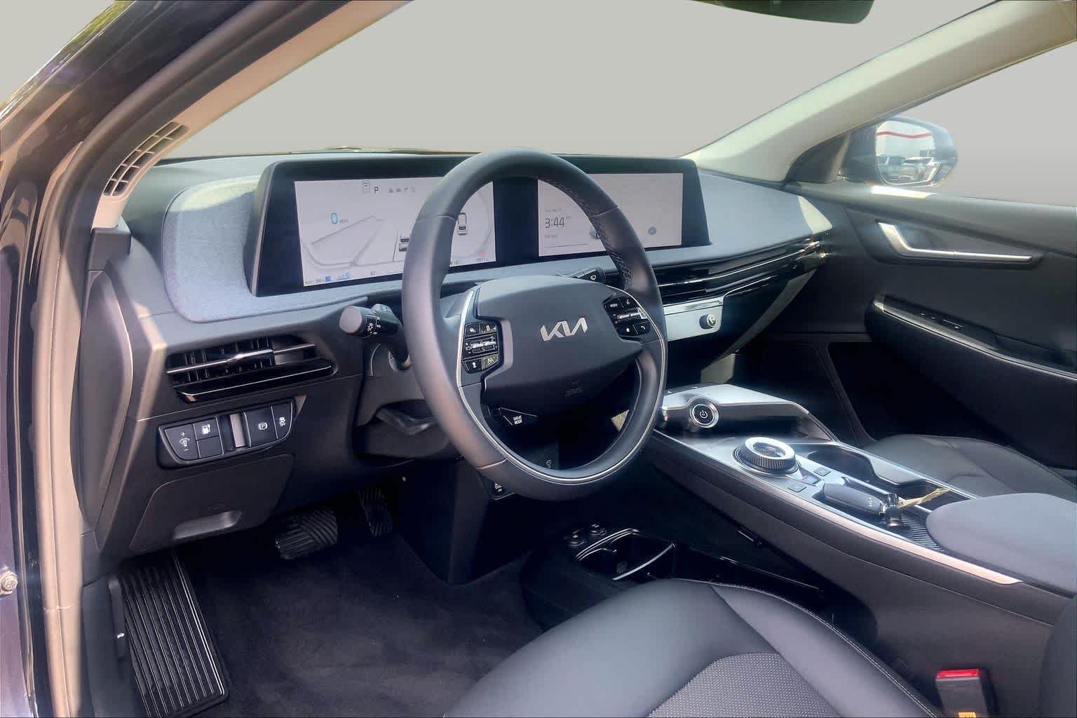 Certified Used 2024 Gravity Blue Kia Light Long Range image 15