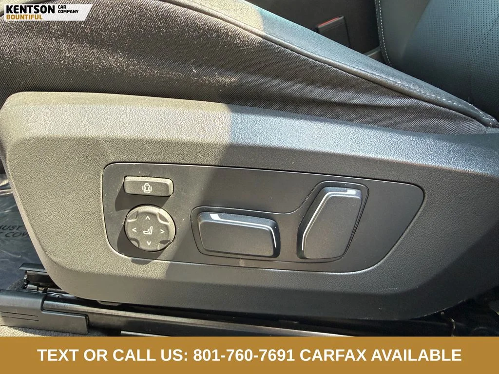 Used 2025 White BMW 30 xDrive image 32