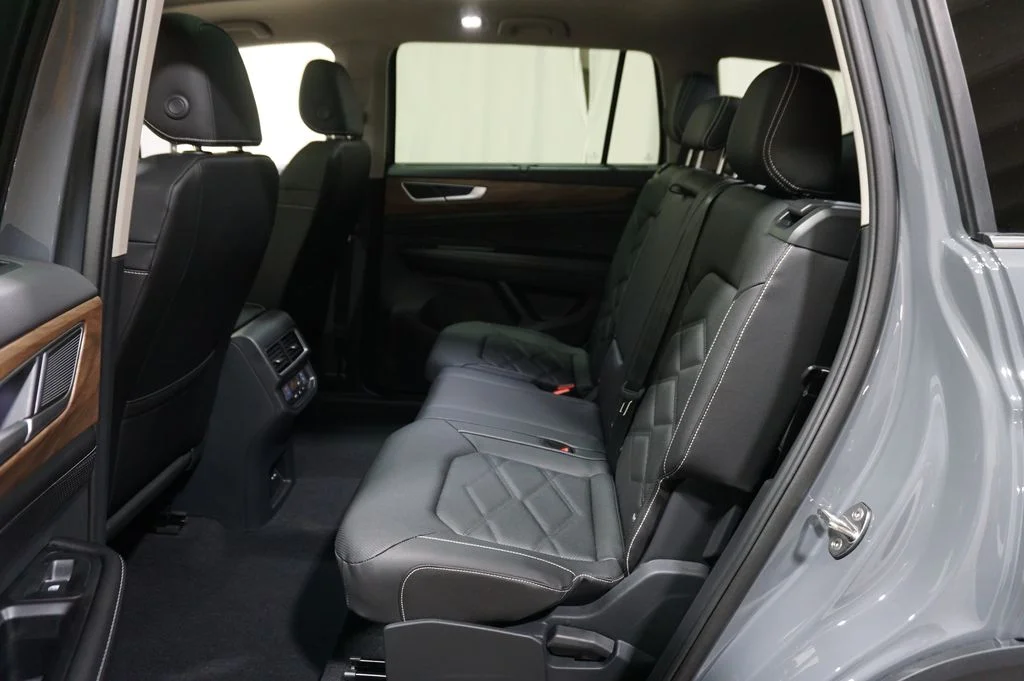 New 2026 Gray Volkswagen 2.0T SE w/Technology image 11