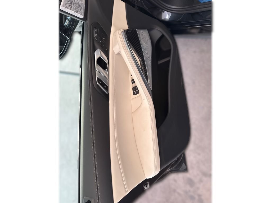 New 2026 Singapore Grey II Metallic BMW M60i image 26