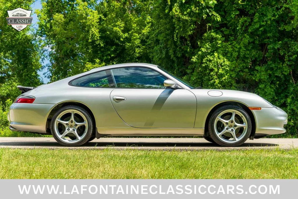 Used 2002 Silver Porsche Carrera image 111