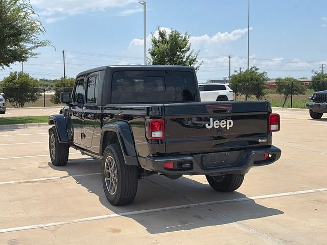 Used 2023 Black Jeep Overland image 7