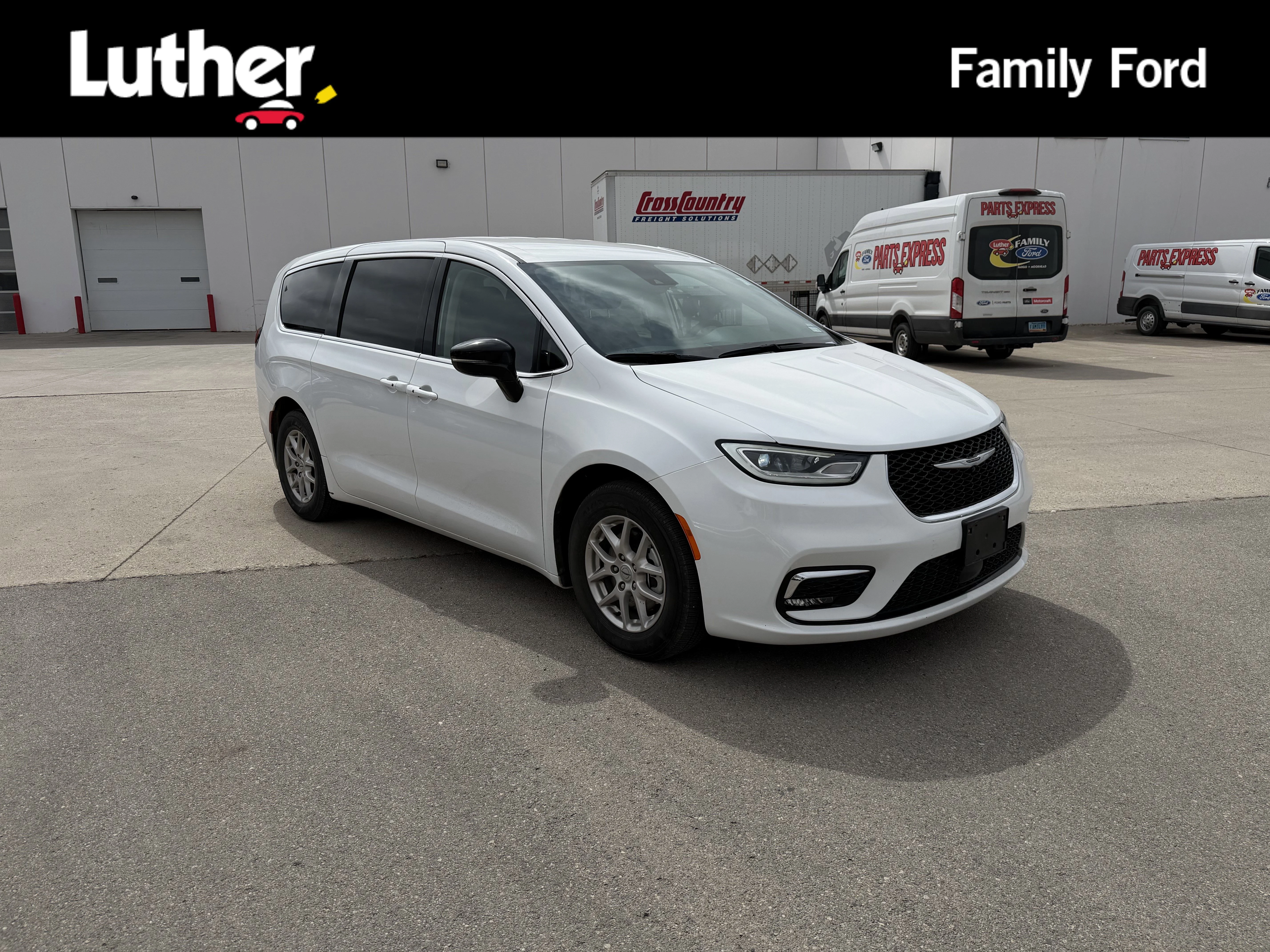 2024 Chrysler Pacifica Touring L