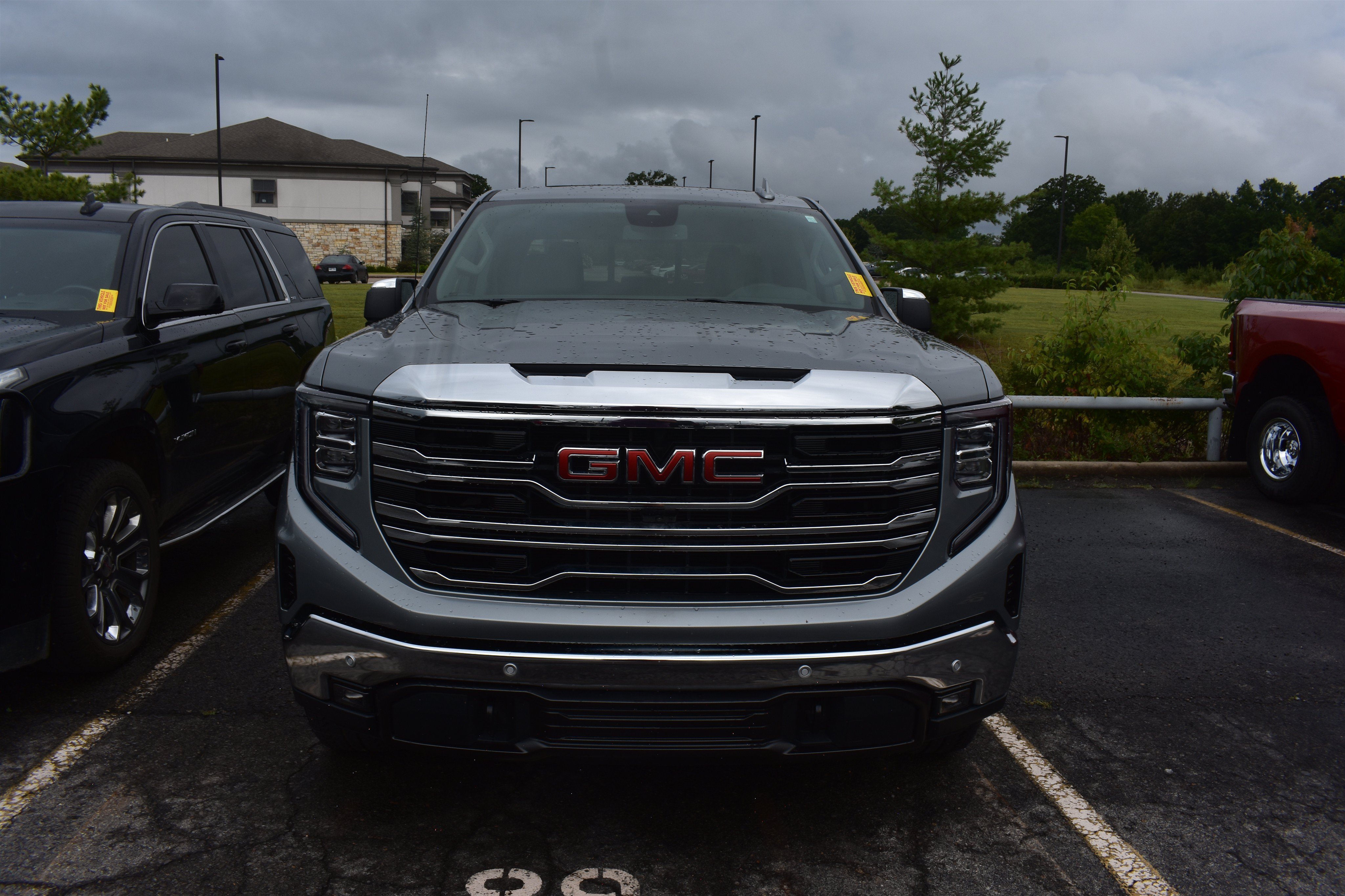 Used 2025 GMC Sierra 1500 SLT with VIN 3GTUUDED9SG118619 for sale in Little Rock