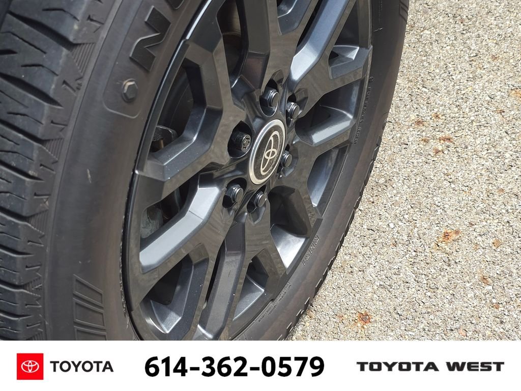 Used 2024  Toyota Platinum image 10