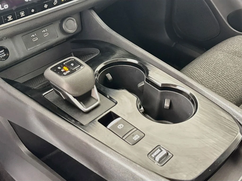 Certified Used 2025 White Nissan SV image 22
