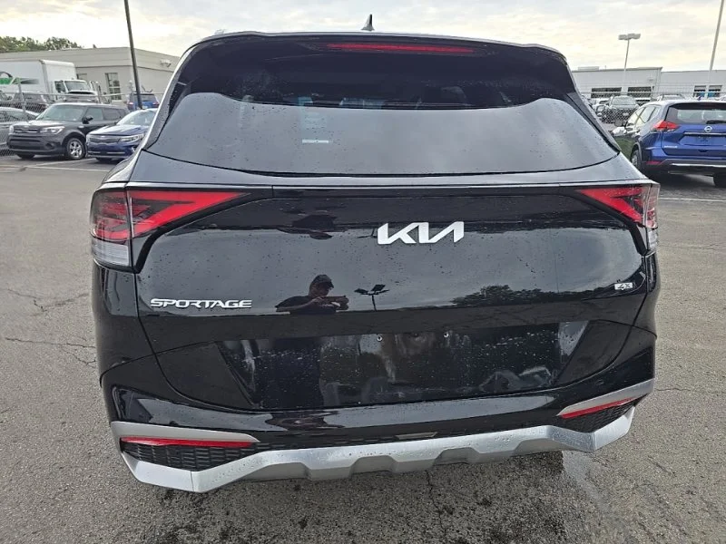 Used 2025 Black Kia SX-Prestige image 6