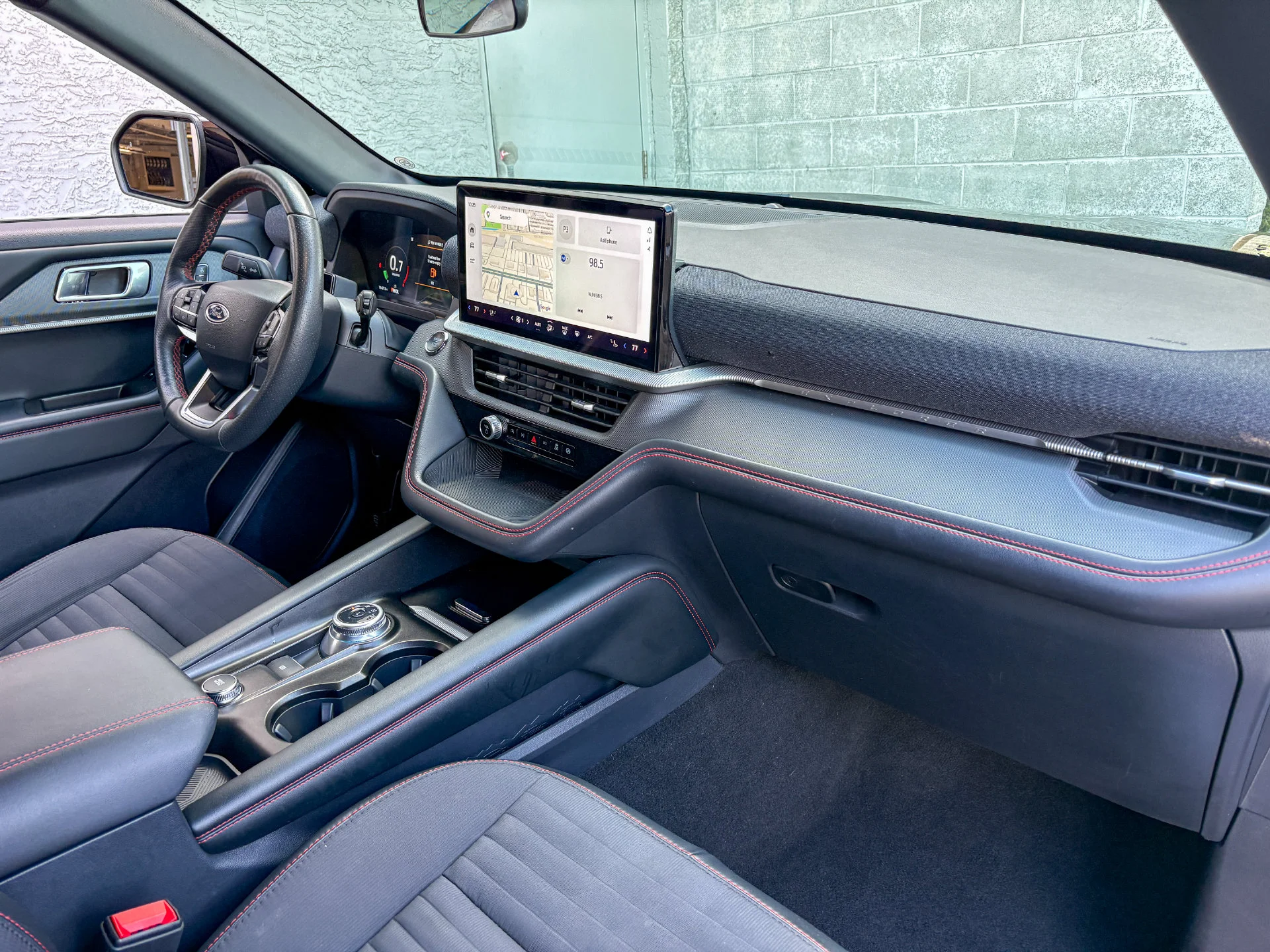 Used 2025 Gray Ford ST-Line image 23
