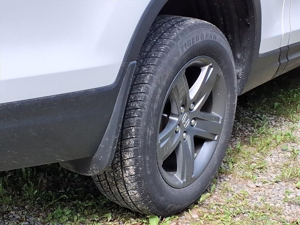 Used 2023 White Honda RTL image 19