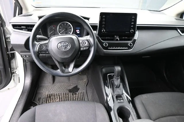Used 2021 White Toyota LE image 20