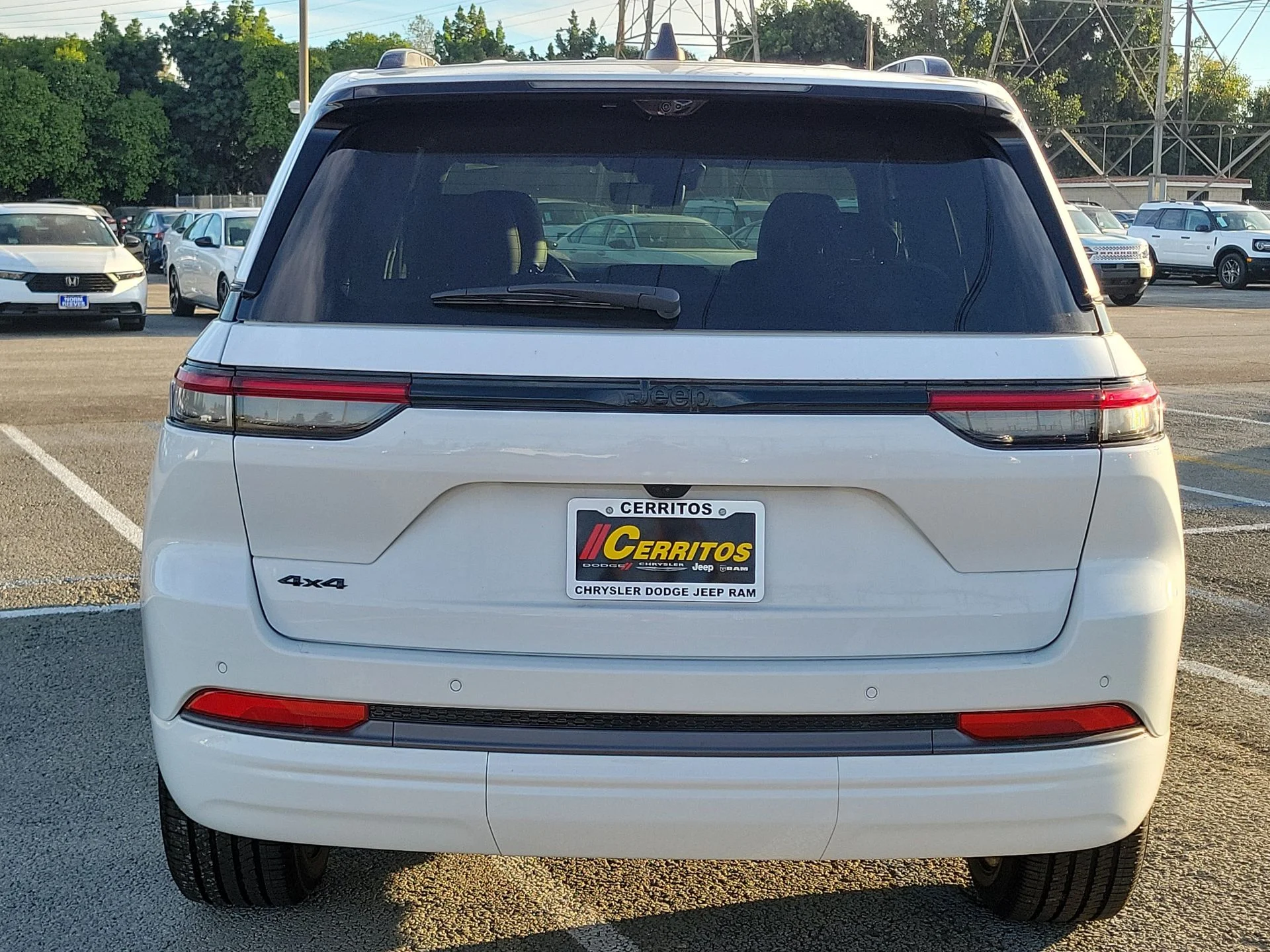 New 2026 White Jeep Limited Reserve image 21
