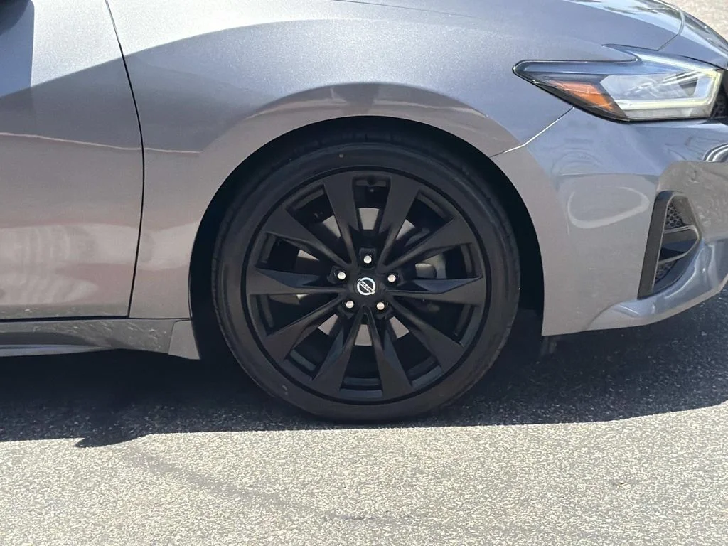 Certified Used 2020 GUN METALLIC Nissan SR image 37