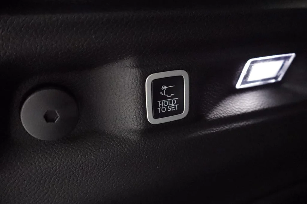 New 2026 Bright White Clearcoat Jeep Limited image 15